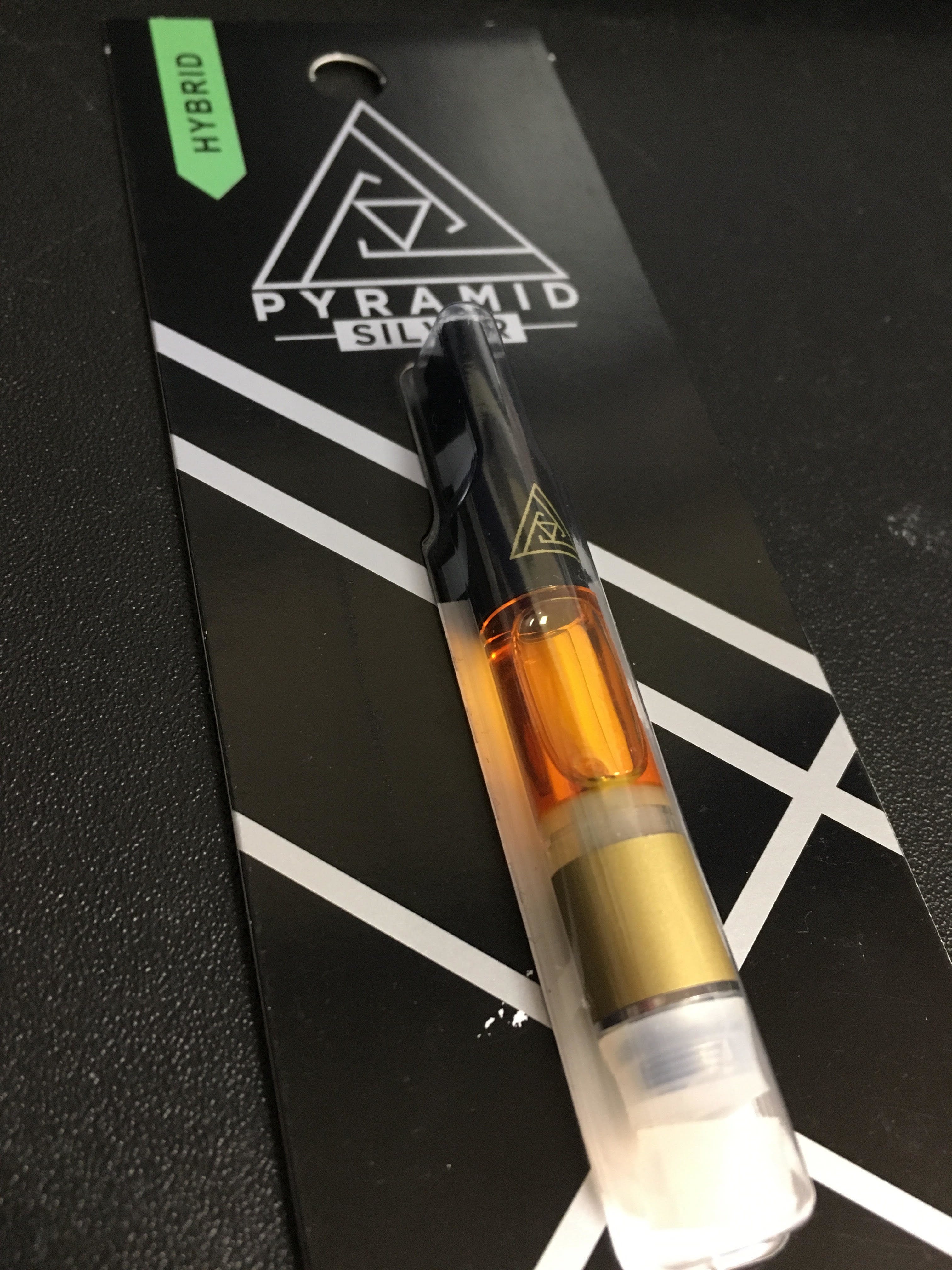 concentrate-pyramid-silver-vape-cartridges-250mg