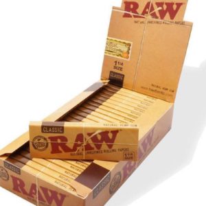 RAW Classic Rolling Paper 1-1/4"
