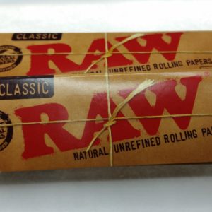 Raw Natural Rolling Papers-Classic 1 1/4 Size