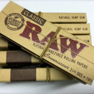 RAW Natural Unrefined Rolling Papers + TIPS