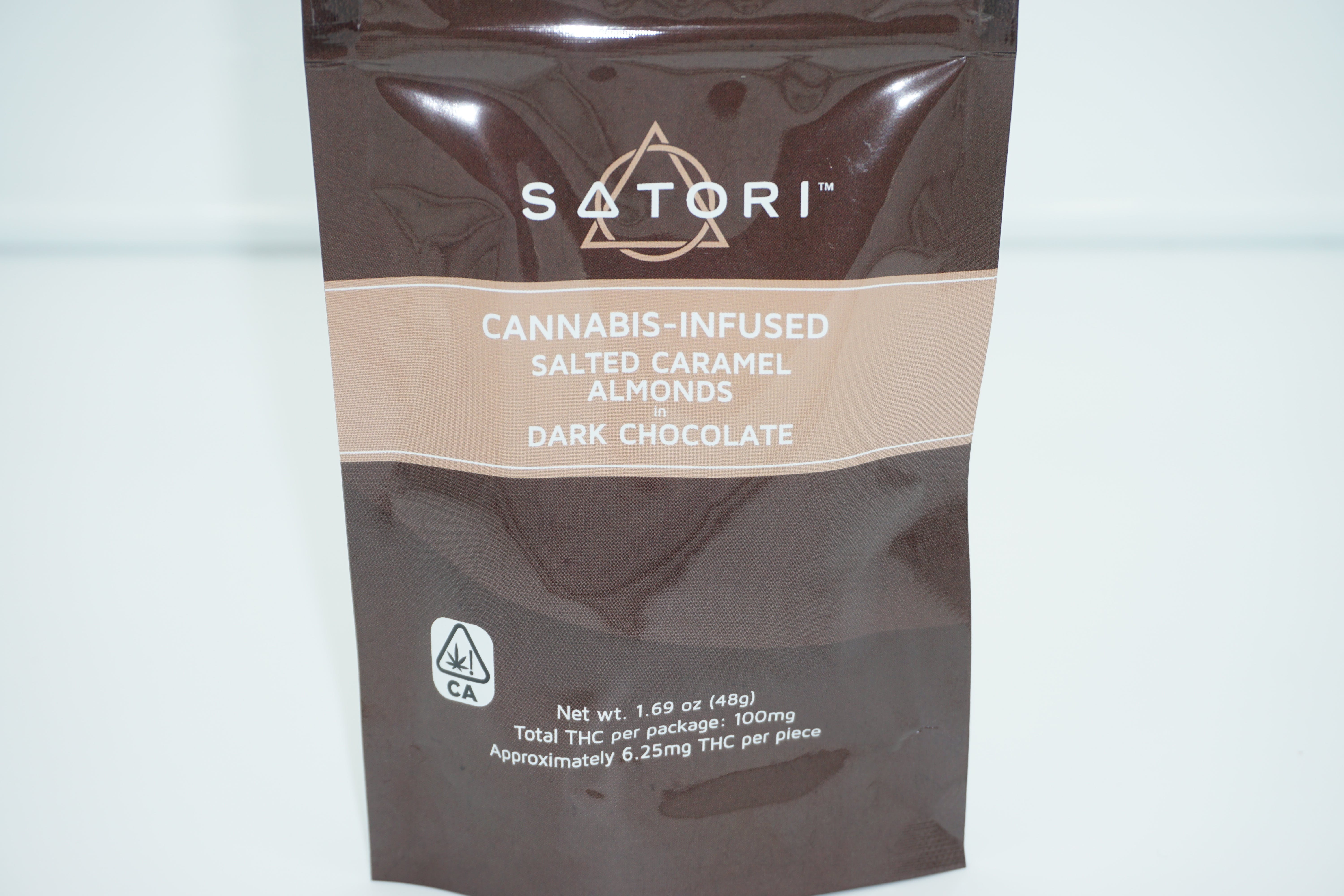 [Satori] Dark Chocolate Almonds