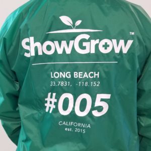 ShowGrow - Green LB Windbreaker M