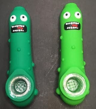 gear-silicone-pickle-rick-pipe