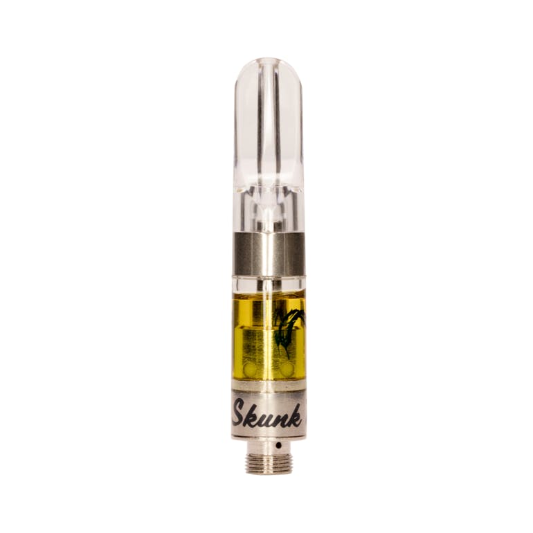 concentrate-skunk-feathers-golden-state-banana-live-resin-cartridge