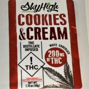 SKY HIGH - 200mg Candy Bar (COOKIES & CREAM)
