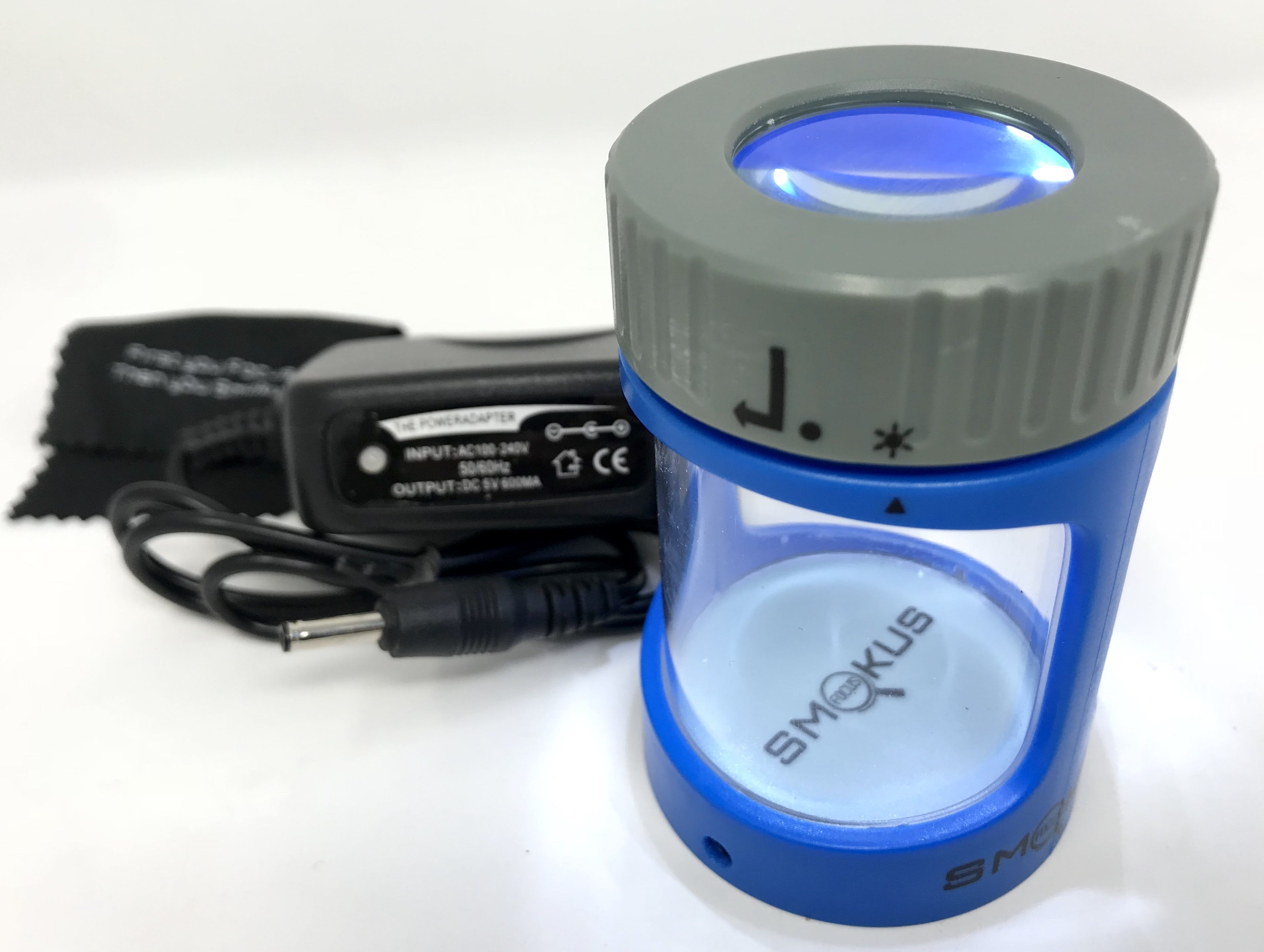 gear-smokus-focus-magnifyled-light-blue-stash-jar