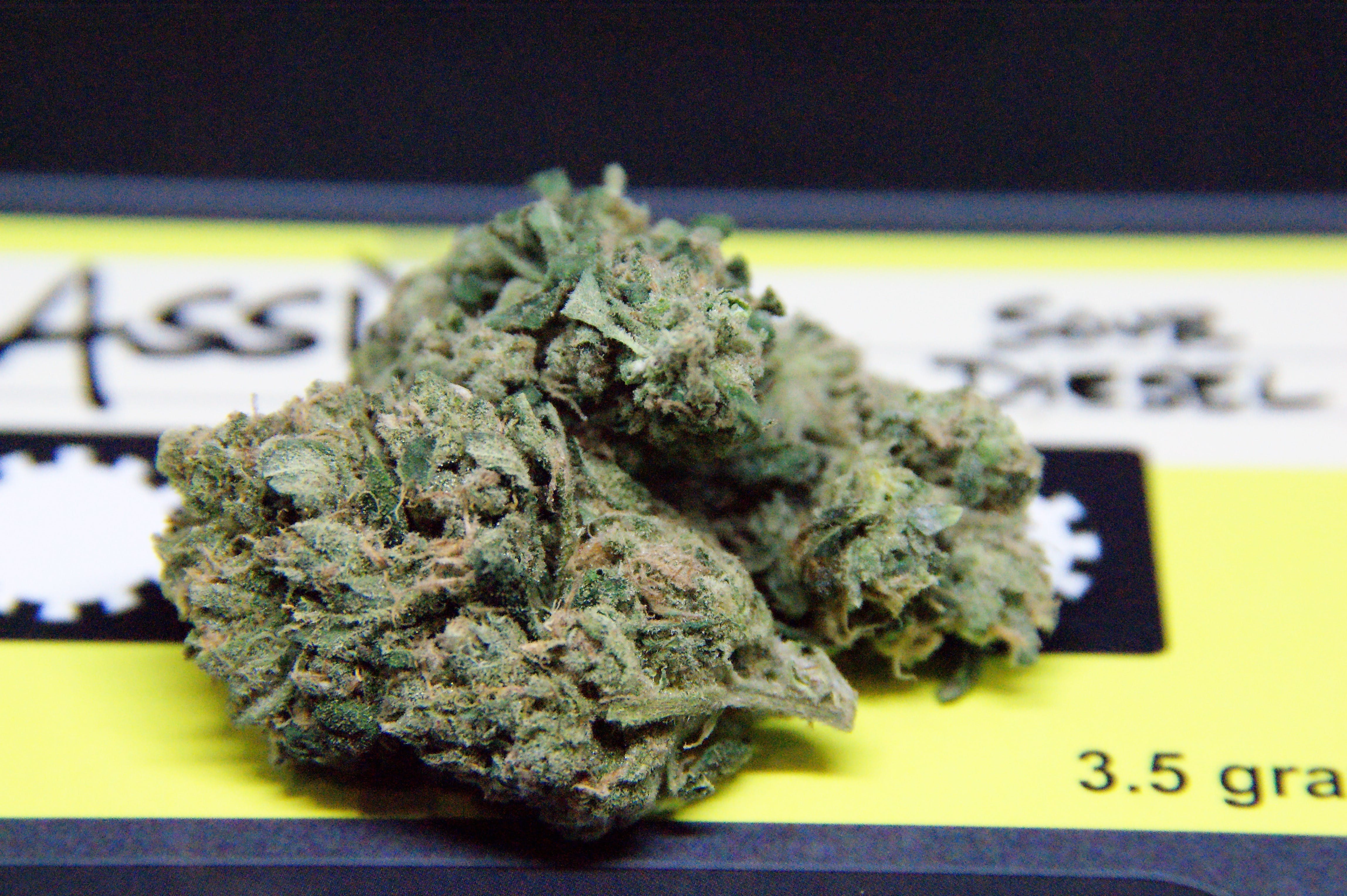marijuana-dispensaries-21627-devonshire-st-chatsworth-sour-diesel-by-classix