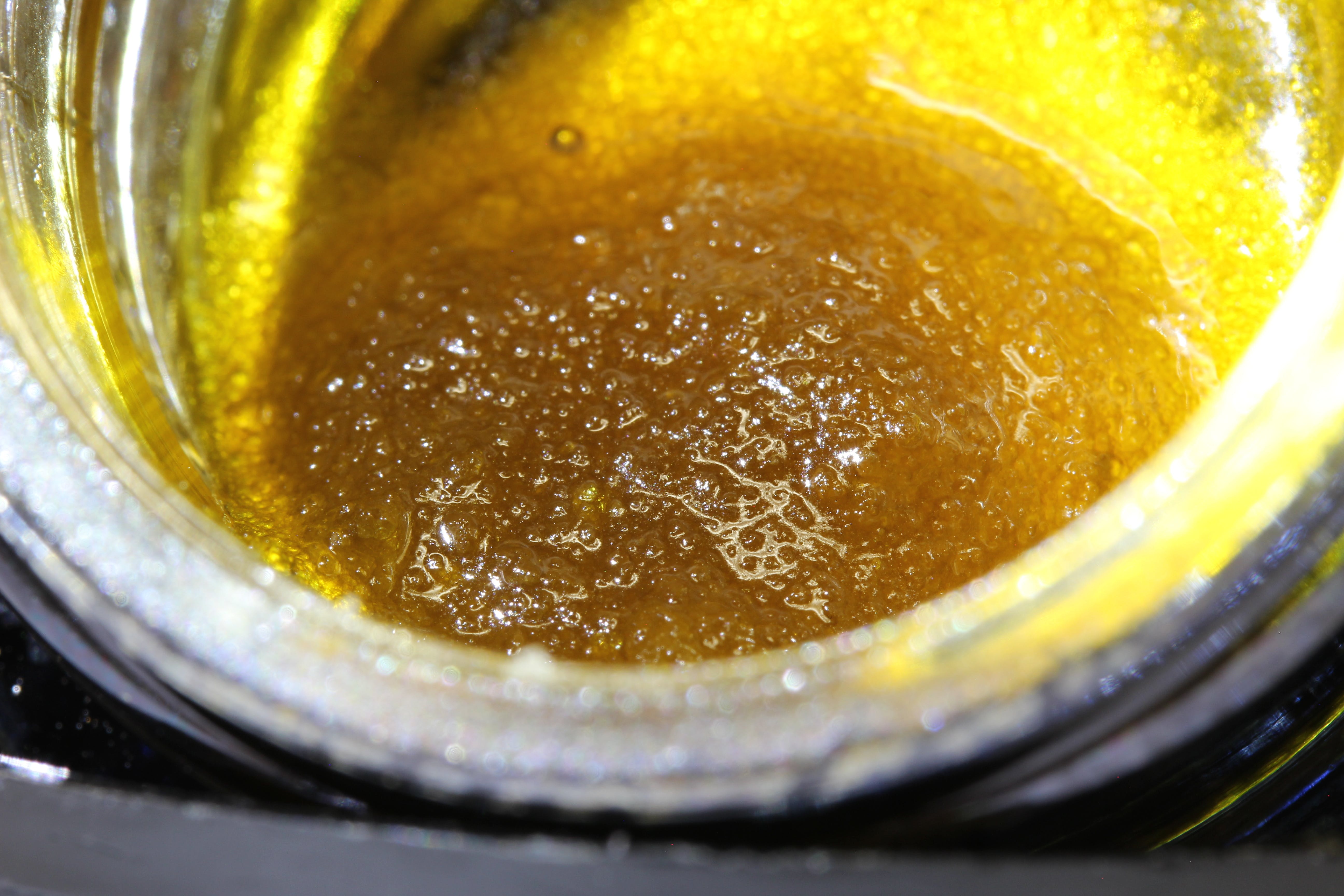 concentrate-sour-diesel-sugar-sauce-famous-xtracts