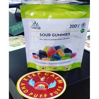 edible-sour-gummies-watermelon-200mg-2c-medical