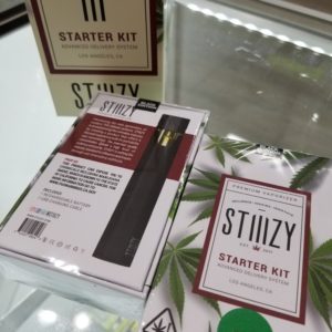 STIIIZY BATTERY PACK AND USB CABLE BLACK EDITION