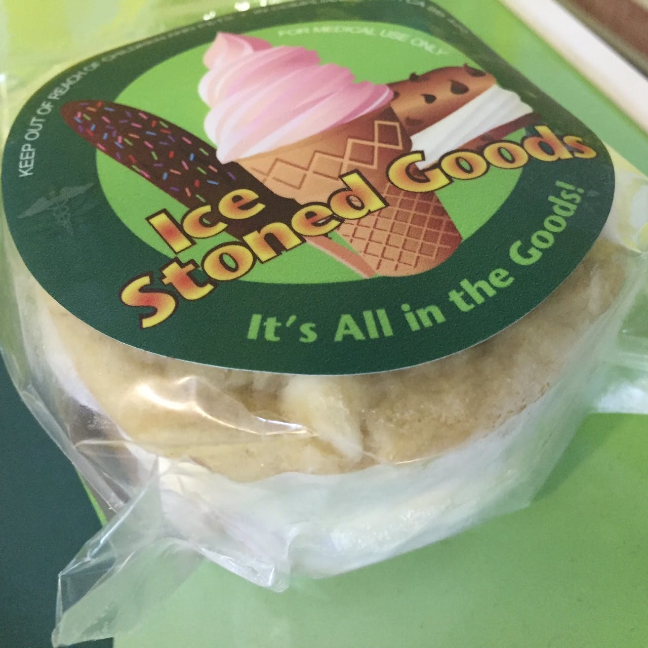 edible-stoned-goods-icecream-sandwhich-250mg