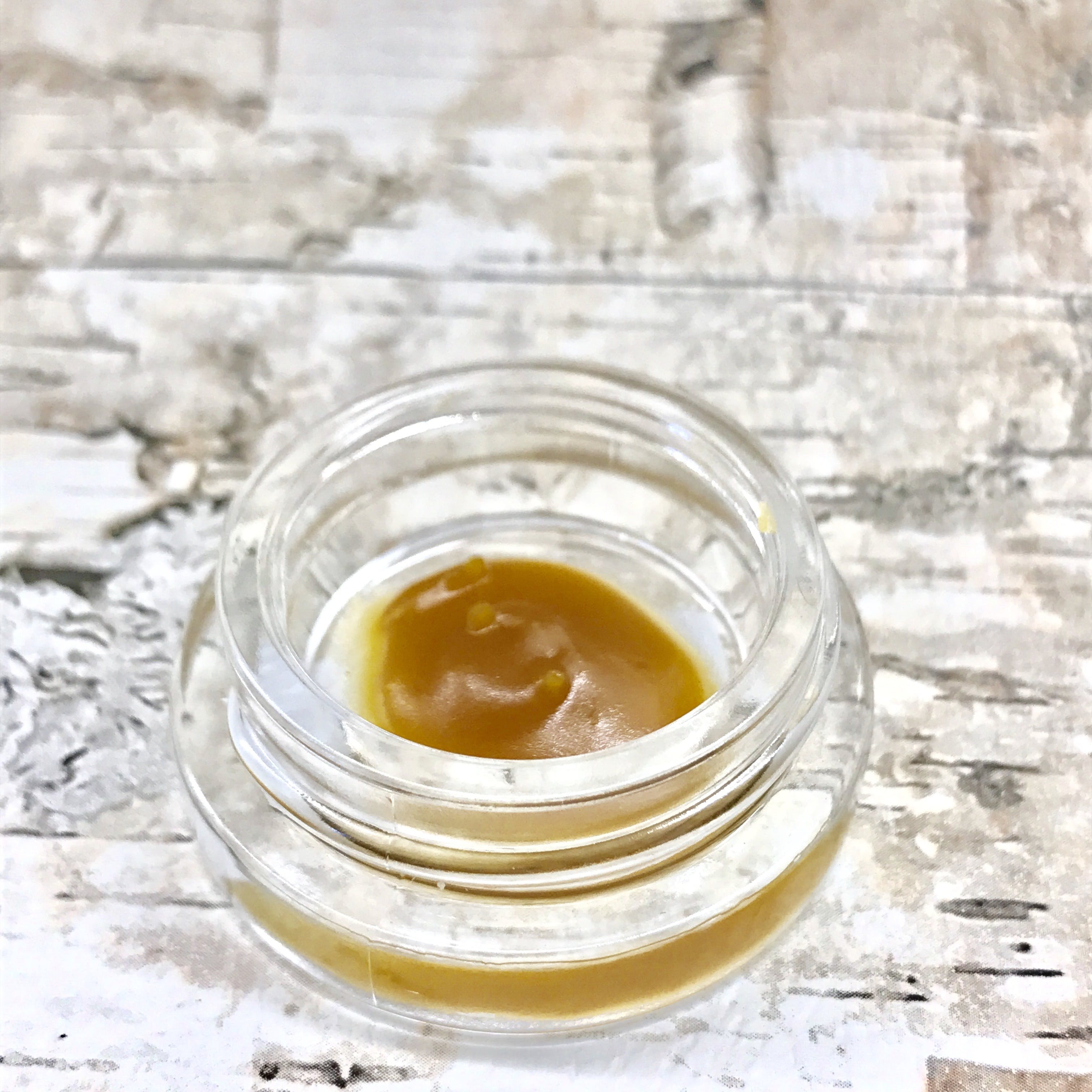 concentrate-strawberry-fields-live-resin-sauce