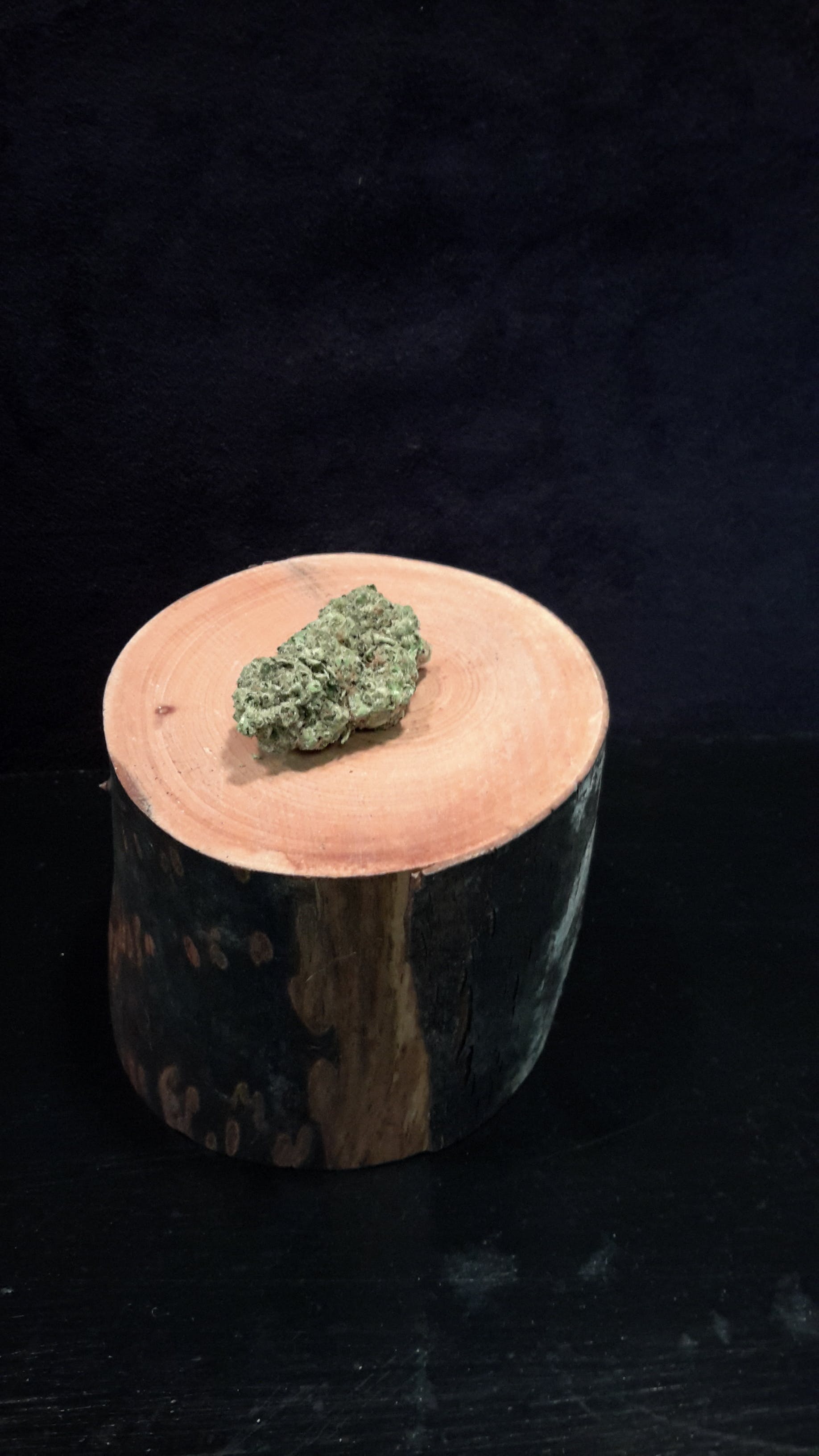 marijuana-dispensaries-1526-siskiyou-blvd-ashland-sungrown-junior-mints-by-rolen-stone-farms