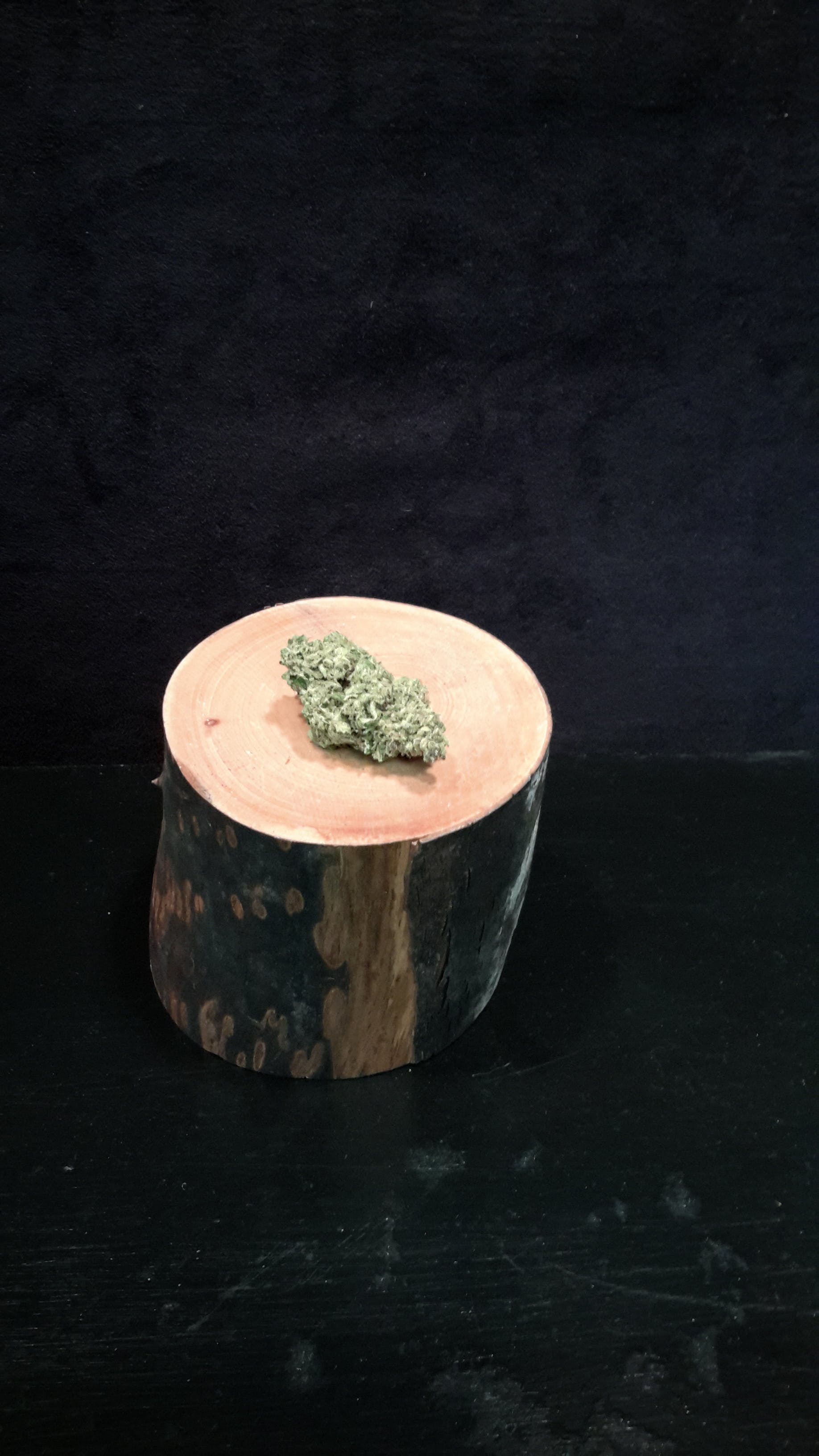 marijuana-dispensaries-1526-siskiyou-blvd-ashland-sungrown-ultimate-purple-by-54-green-acres