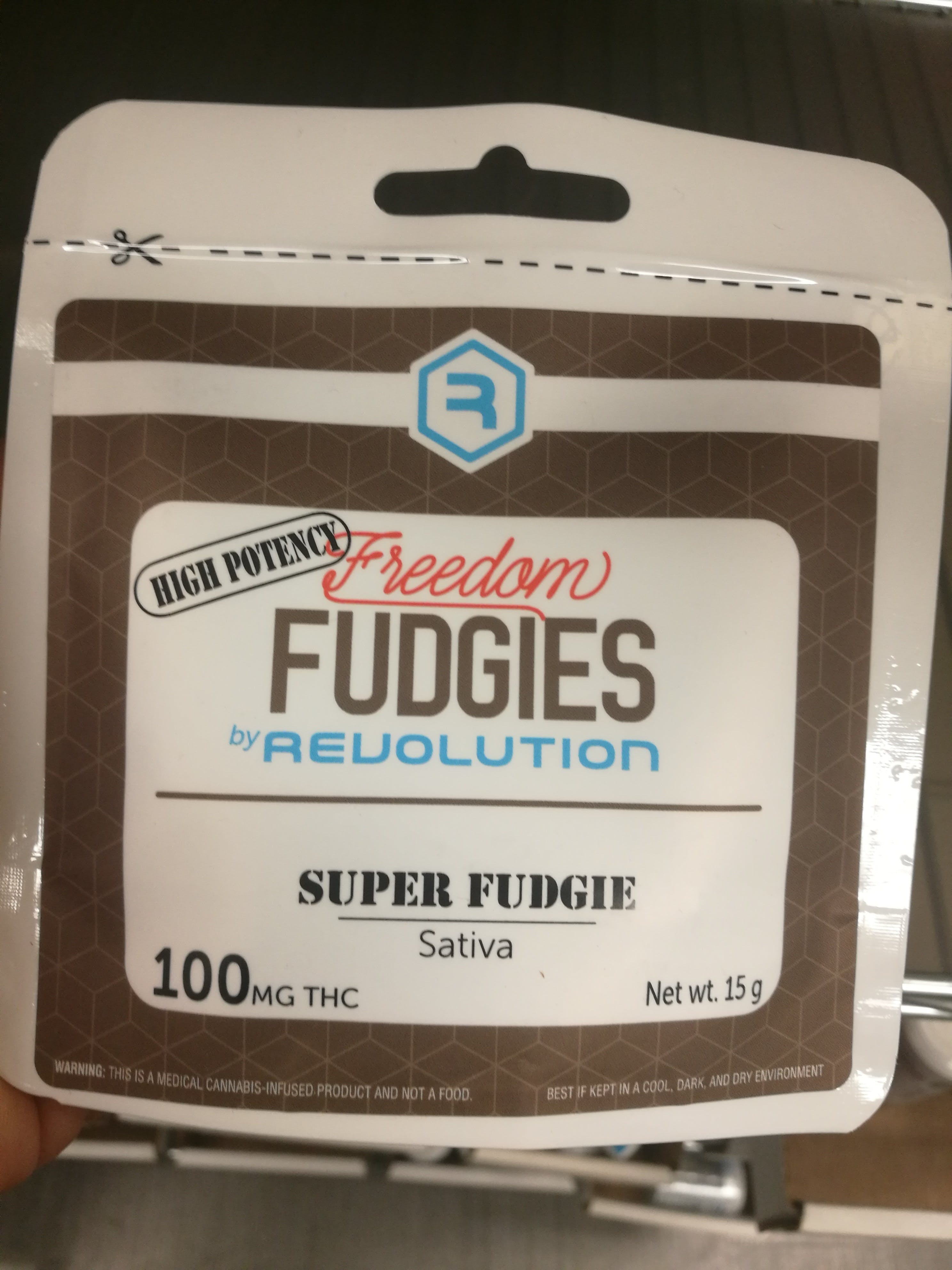 edible-super-fudgie-sativa