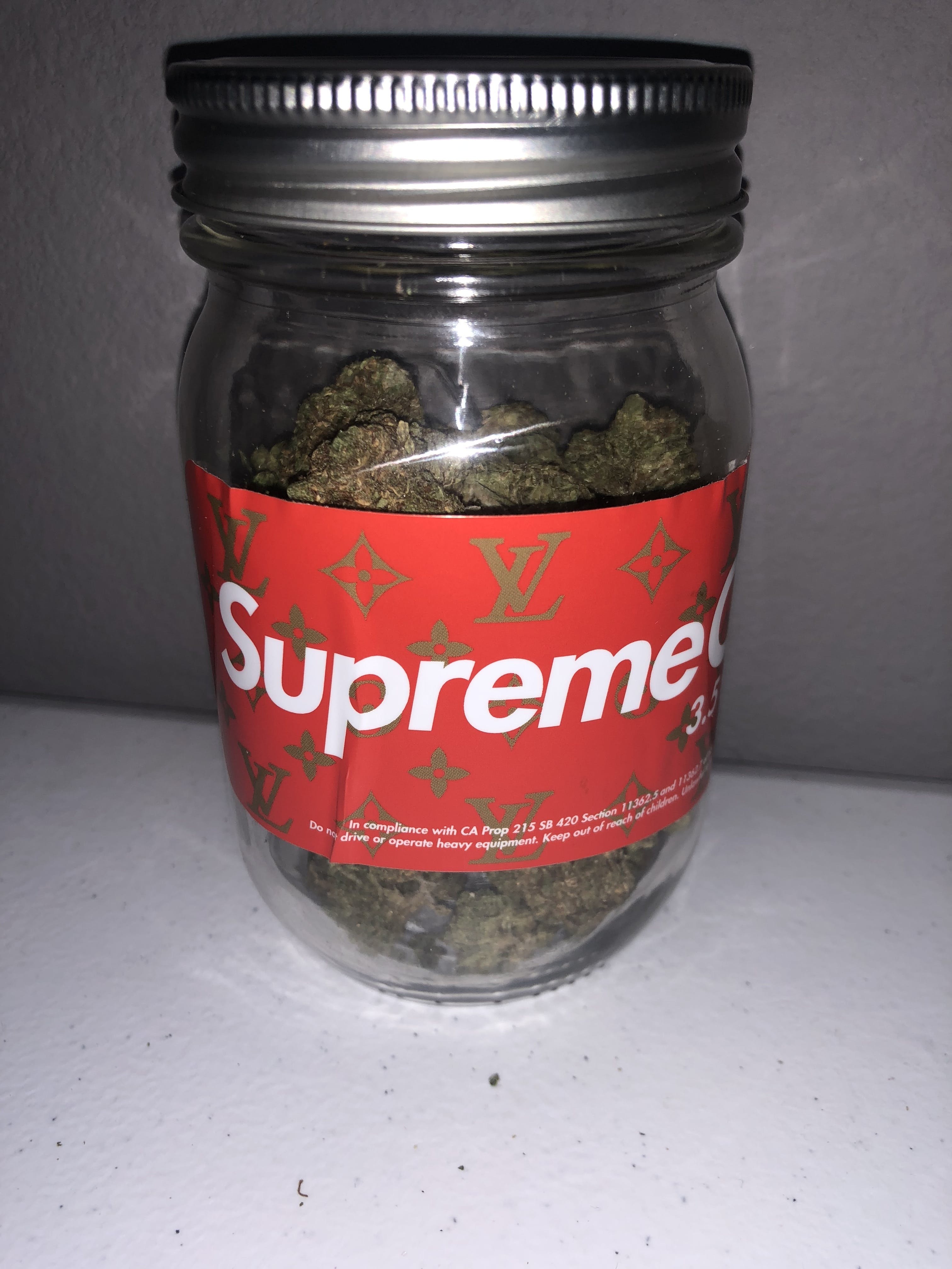 marijuana-dispensaries-buds-r-us-20-cap-in-los-angeles-supreme-og