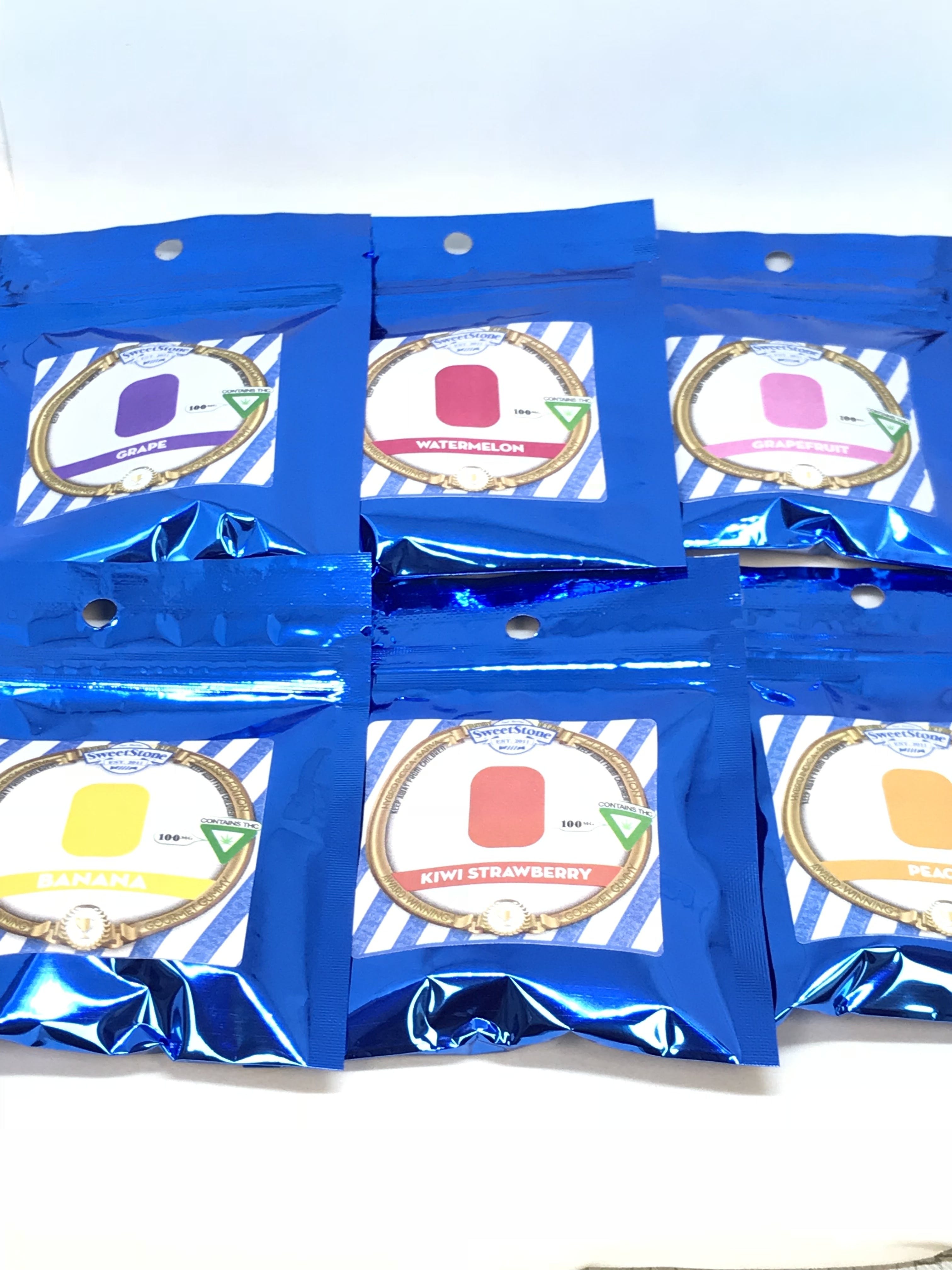 edible-sweet-stone-gummy-candy-strawberry-100mg