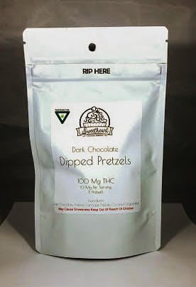 edible-sweetheart-medibles-dipped-pretzels