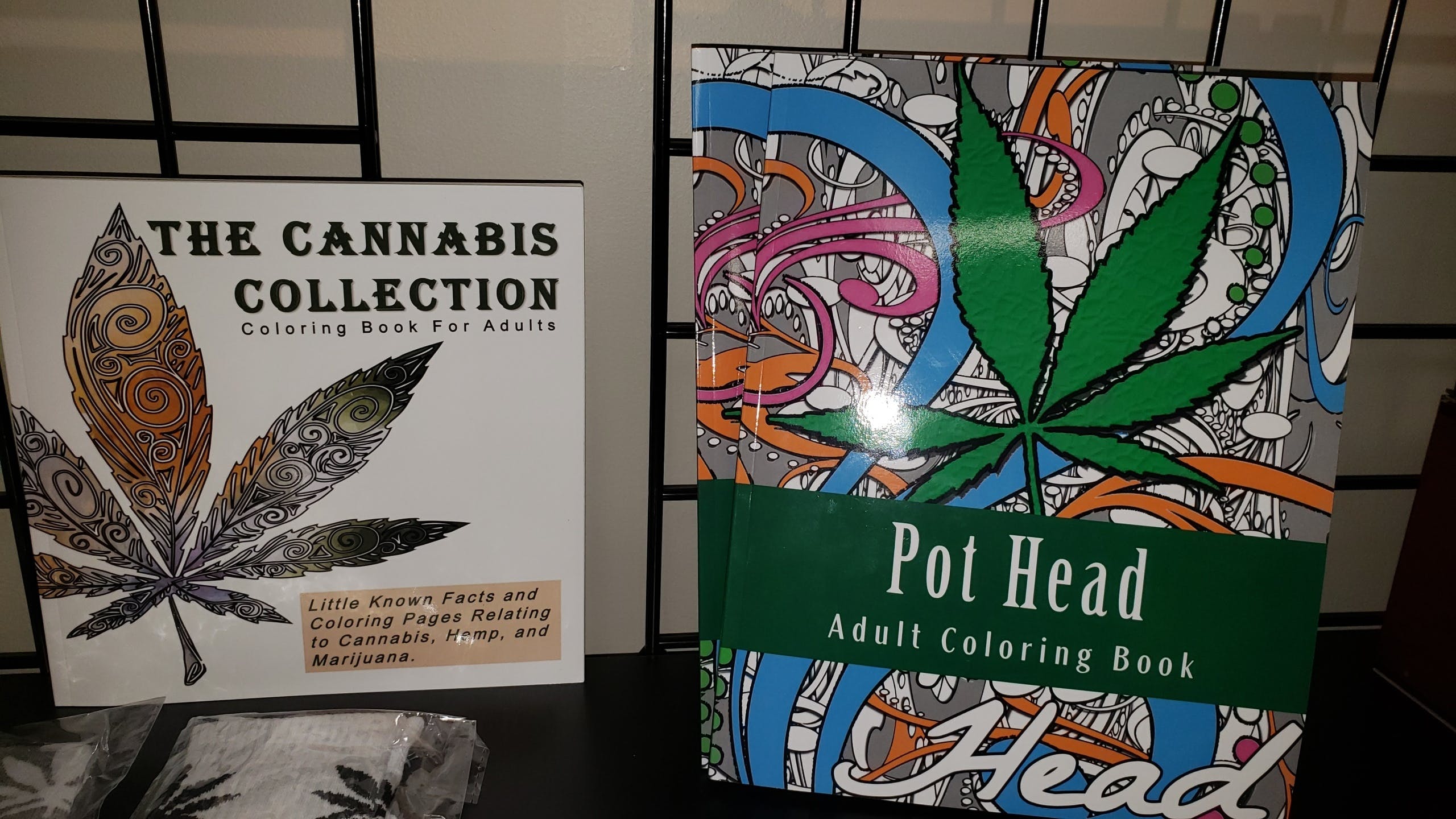 gear-the-cannabis-collection-coloring-book