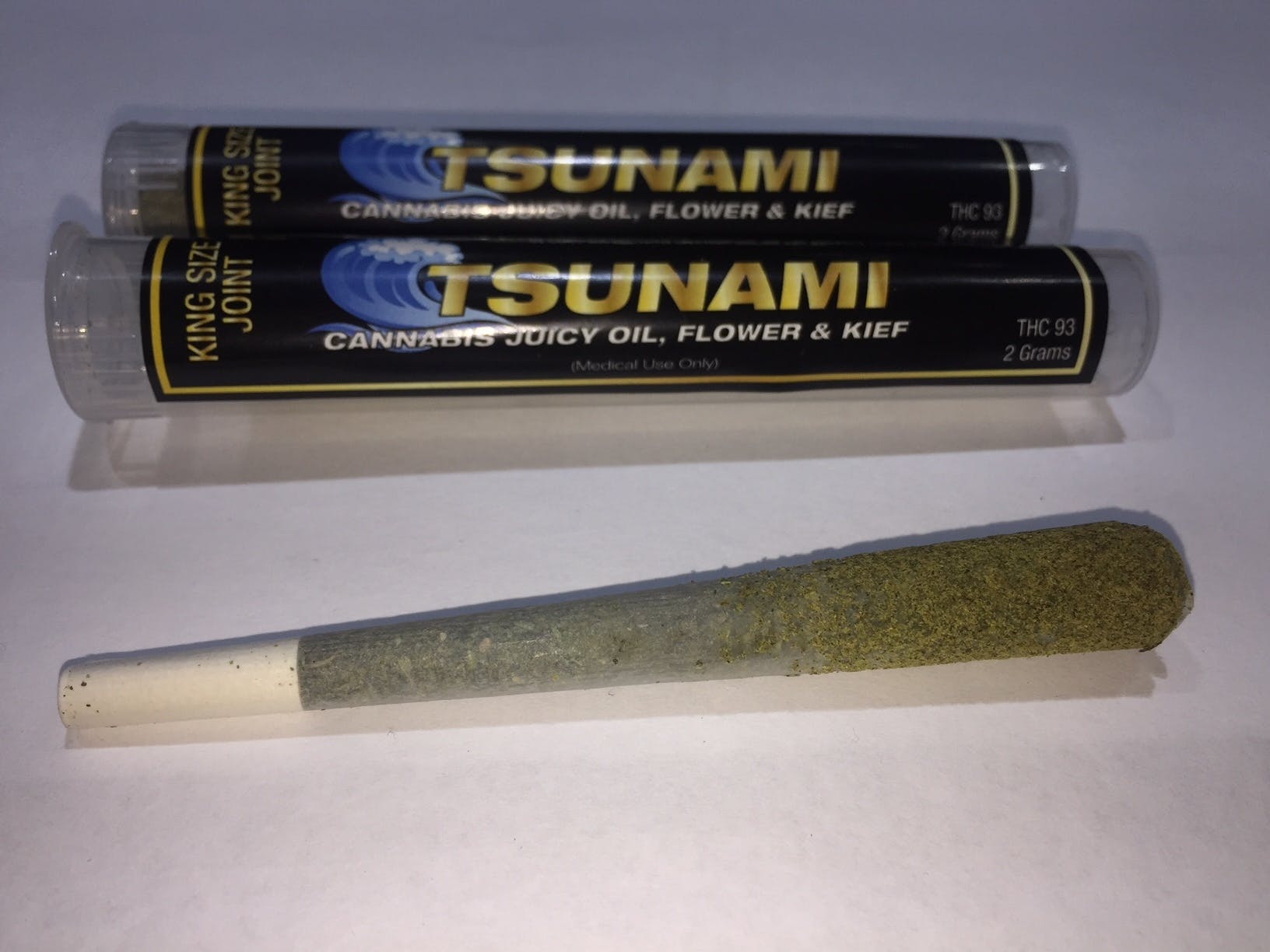 marijuana-dispensaries-sexy-nuggs-collective-in-los-angeles-tsunami-joints-2-4015