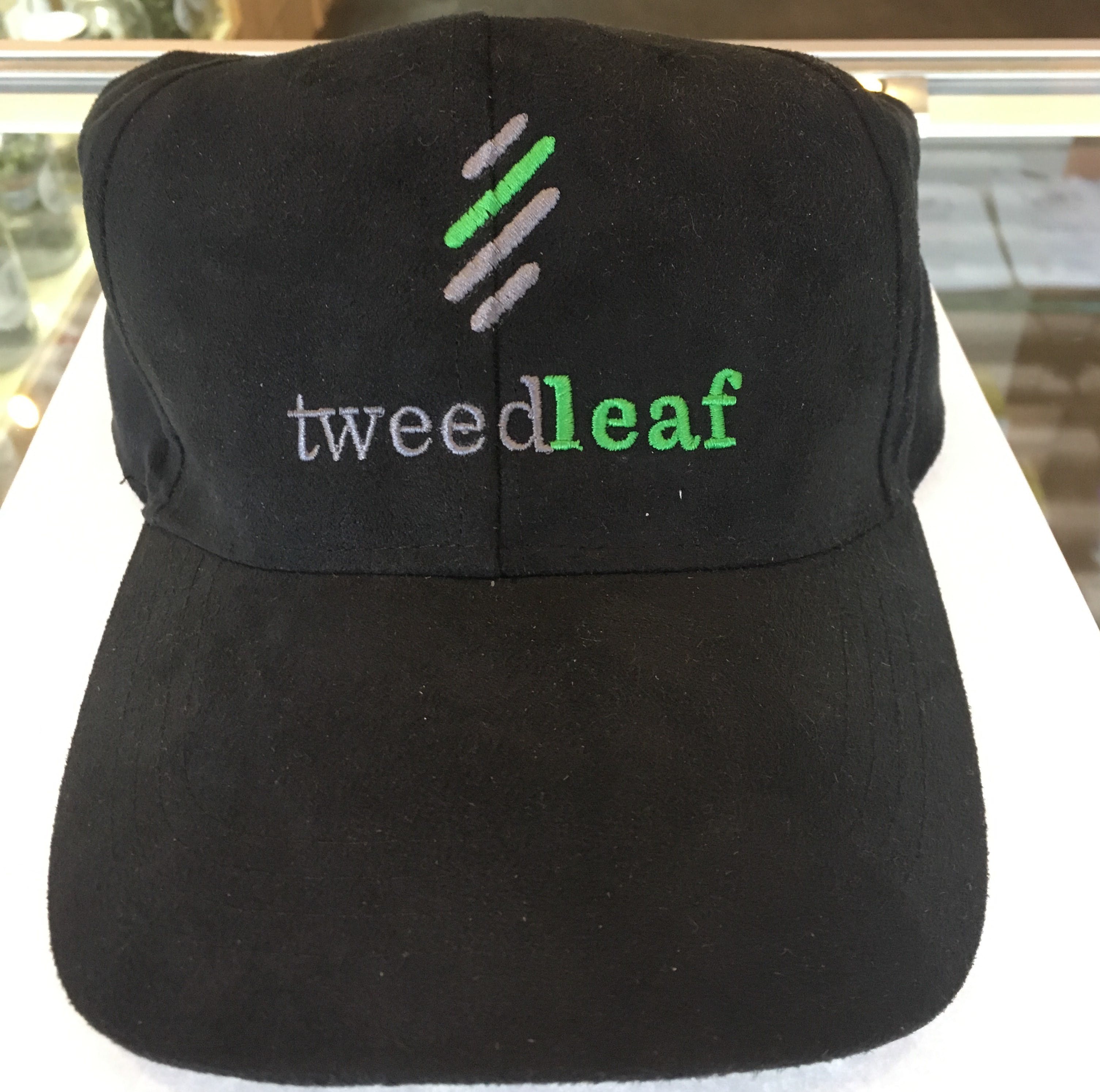 gear-tweedleaf-hat