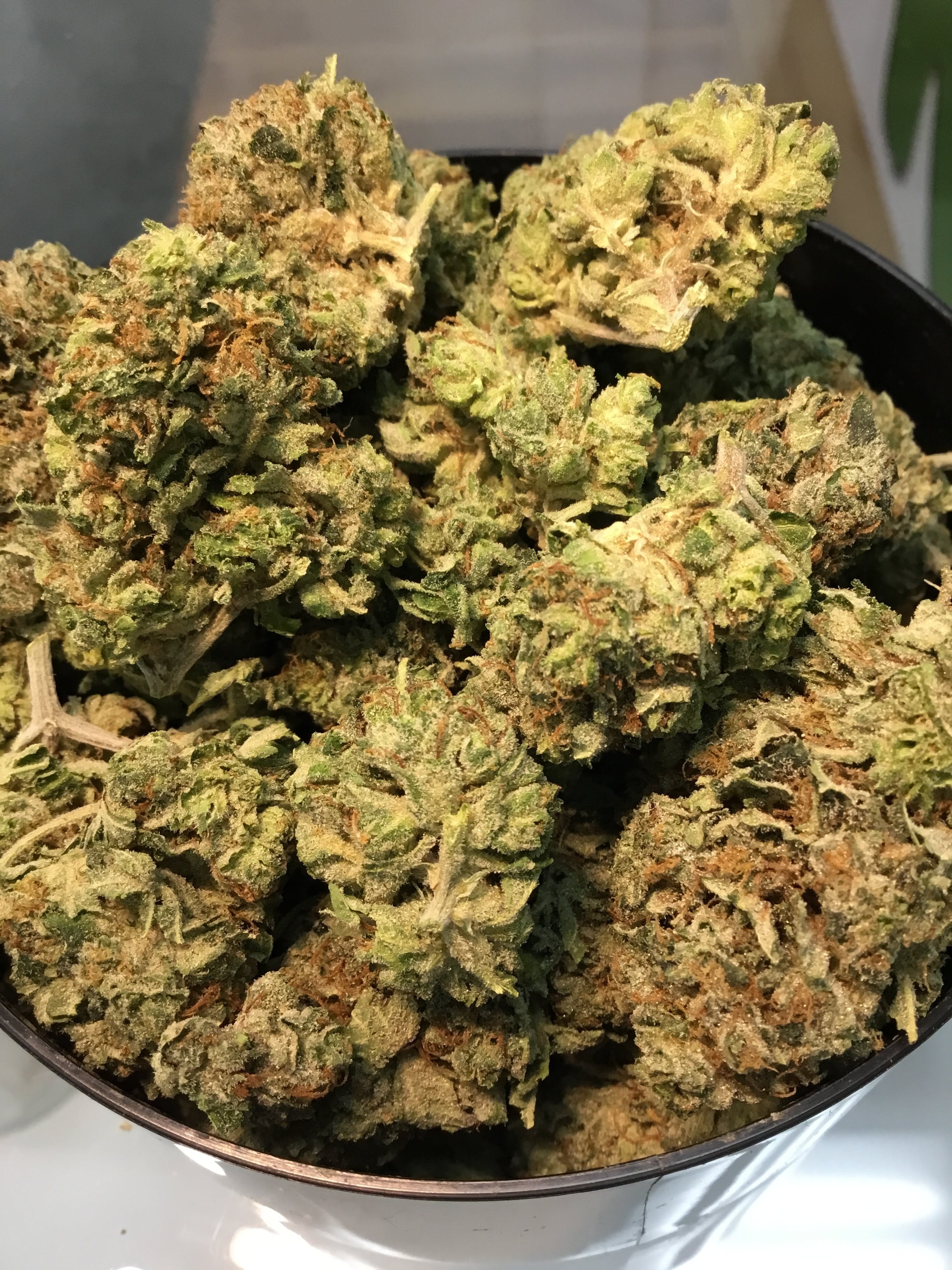 marijuana-dispensaries-medicine-wheel-in-roseneath-tyson