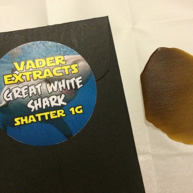 VADER EXTRACTS GREAT WHITE SHARK SHATTER