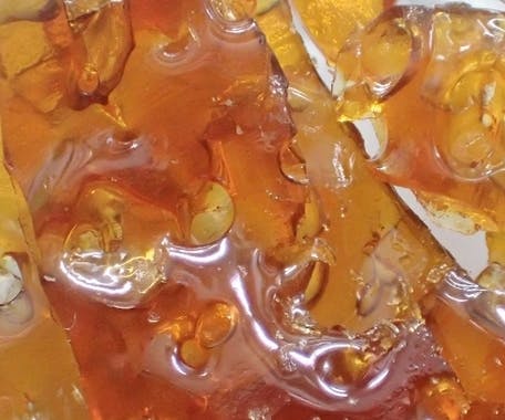concentrate-willys-dream-73-12-25thc-shatter-by-cold-creek-extracts
